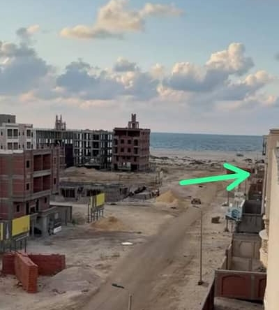 شقة للبيع فى بيت الوطن ثالث مطل بحر غربى قبلى شرقى على طريق رئيسى